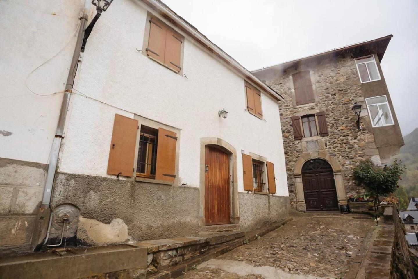 Casa Rural Arix Sallent De Gallego Exterior photo